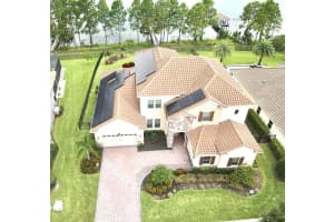 15654 MARINA BAY DR, WINTER GARDEN, FL 34787 Sold 03/10/23