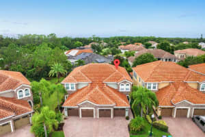 8914 DELLA SCALA CIR, ORLANDO, FL 32836 Sold 10/25/22