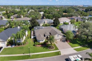8637 DOVER OAKS CT, ORLANDO, FL 32836 Sold 10/19/22