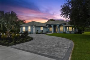 8040 COURTLEIGH DR, ORLANDO, FL 32835 Sold 11/15/22