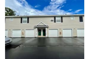 233 SOUTHERN PECAN CIR #201, WINTER GARDEN, FL 34787 Sold 10/07/22