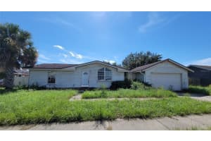 881 CROWS BLUFF LN, SANFORD, FL 32773 Sold 10/18/22