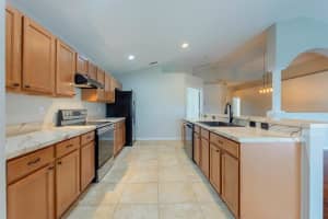 643 LAKE CHARLES DR, DAVENPORT, FL 33837 Sold 03/29/23