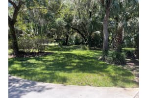 135 RIVER OAKS CIR, SANFORD, FL 32771 Sold 10/18/22