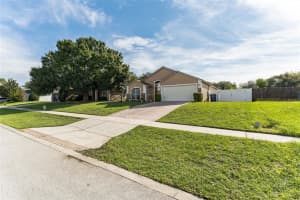 1102 CHELSEA PARC DR, MINNEOLA, FL 34715 Sold 11/18/22