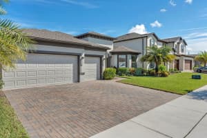 5545 POTENZA DR, SAINT CLOUD, FL 34771 Sold 11/04/22