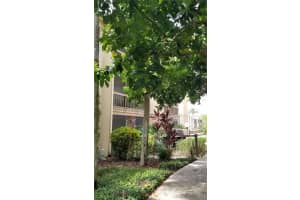 586 ORANGE DR #122, ALTAMONTE SPRINGS, FL 32701 Sold 02/16/23