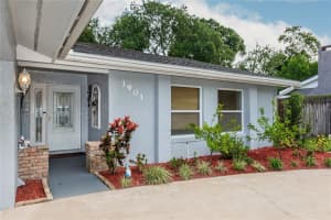 1901 HEATHWOOD DR, WINTER PARK, FL 32792 Sold 02/17/23