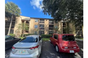 2060 CASCADES BLVD #306, KISSIMMEE, FL 34741 Sold 10/17/22