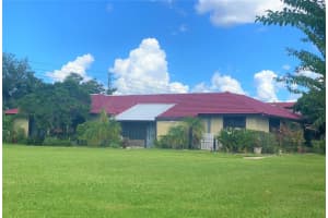 556 HUNTER CIR, KISSIMMEE, FL 34758 Sold 11/14/22