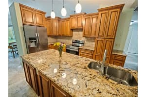 501 WHITE RIVER DR, ORLANDO, FL 32828 Sold 10/12/22