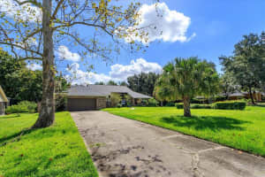 5233 FIELDVIEW CT, ORLANDO, FL 32819 Sold 11/29/22