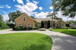 7569 PARK SPRINGS CIR, ORLANDO, FL 32835 Sold 03/20/23