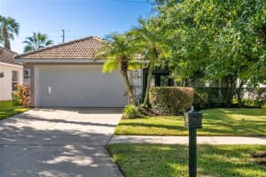 6416 WINDER OAKS BLVD, ORLANDO, FL 32819 Sold 10/28/22