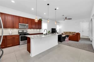 17171 OCEAN HILL DR, WINTER GARDEN, FL 34787 Sold 01/13/23