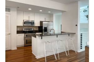 350 S Osceola Ave, Orlando, FL 32801, Sold 10/31/22