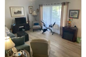 200 Maitland Ave, Altamonte Springs, FL 32701, Sold 12/08/22