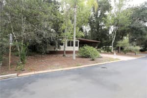154 E PLANTATION BLVD, LAKE MARY, FL 32746 Sold 12/08/22