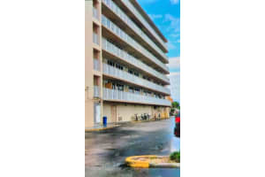 2043 S Atlantic Ave, Daytona Beach Shores, FL 32118, Sold 10/07/22