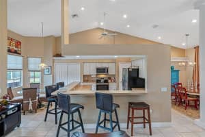 6851 HUNTINGTON HILLS BLVD, LAKELAND, FL 33810 Sold 02/08/23