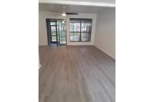 5856 SW 8th Pl, Gainesville, FL 32607, Sold 01/04/23