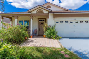 559 Symphony Pl, Davenport, FL 33896, Sold 02/16/23