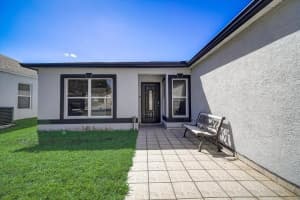 6762 Pomeroy Cir, Orlando, FL 32810, Sold 11/28/22