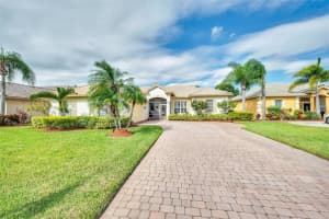 414 NW Canterbury Ct, Port St. Lucie, FL 34983, Sold 12/30/22
