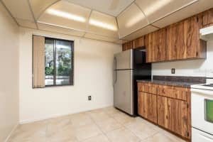 2 Escondido Cir, Altamonte Springs, FL 32701, Sold 03/27/23