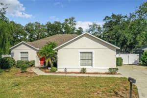 311 PARADISE WOODS PL, DAVENPORT, FL 33896 Sold 11/25/22