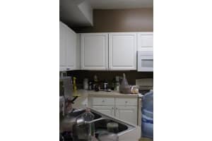5566 Metrowest Blvd, Orlando, FL 32811, Sold 04/17/23