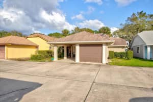 720 LAKESIDE DR, WINTER SPRINGS, FL 32708 Sold 02/24/23