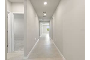 1212 OAK VALLEY DR, AUBURNDALE, FL 33823 Sold 07/27/23
