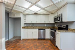 513 Oak St, Auburndale, FL 33823, Sold 02/10/23