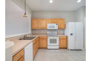 4911 POND RIDGE DR, RIVERVIEW, FL 33578 Sold 04/14/23