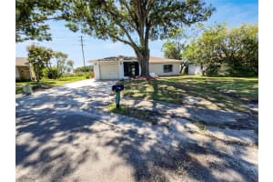 10200 42ND ST N, CLEARWATER, FL 33762 Sold 02/28/23