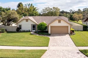 2965 ERSKINE DR, OVIEDO, FL 32765 Sold 12/30/22
