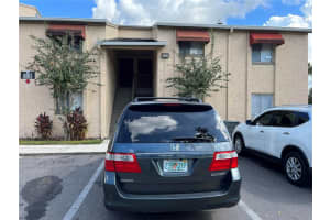 4207 S SEMORAN BLVD #10, ORLANDO, FL 32822 Sold 12/01/22