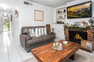 2334 HUNTINGTON GREEN CT #8, ORLANDO, FL 32839 Sold 02/15/23