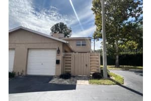887 PARK LAKE CIR #4, MAITLAND, FL 32751 Sold 03/30/23