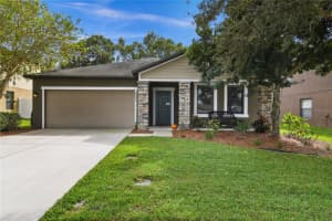 2572 VINEYARD CIR, SANFORD, FL 32771 Sold 01/19/23