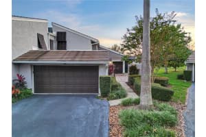 5170 CYPRESS CREEK DR #2, ORLANDO, FL 32811 Sold 12/27/22