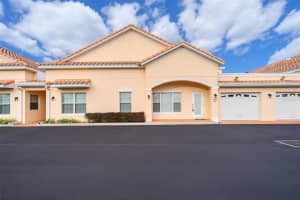 386 David Walker Dr, Tavares, FL 32778, Sold 04/13/23