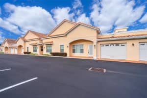 386 David Walker Dr, Tavares, FL 32778, Sold 04/13/23