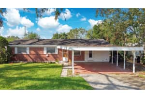2042 LEISURE DR, WINTER HAVEN, FL 33881 Sold 12/06/22