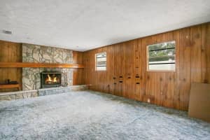 2042 LEISURE DR, WINTER HAVEN, FL 33881 Sold 12/06/22