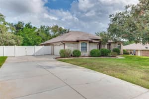 518 S Pine Meadow Dr, DeBary, FL 32713, Sold 02/23/23