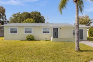 905 POPLAR LN, MELBOURNE, FL 32901 Sold 02/27/23