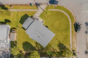 905 POPLAR LN, MELBOURNE, FL 32901 Sold 02/27/23