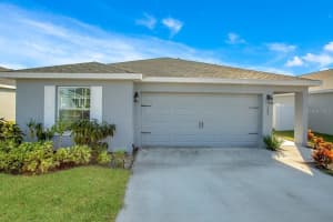 385 PENTAS LN, HAINES CITY, FL 33844 Sold 12/06/22
